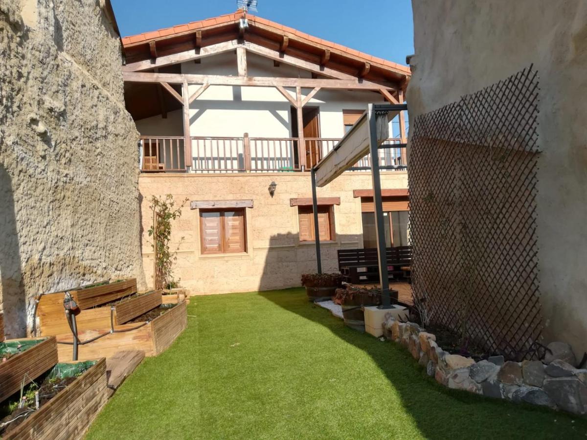 Casa Ecoeficiente Eguzkilore Torrelles Exterior photo